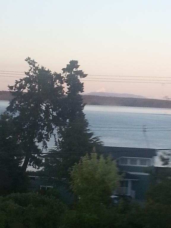 By The Sea Bnb, Sidney Victoria Bc エクステリア 写真