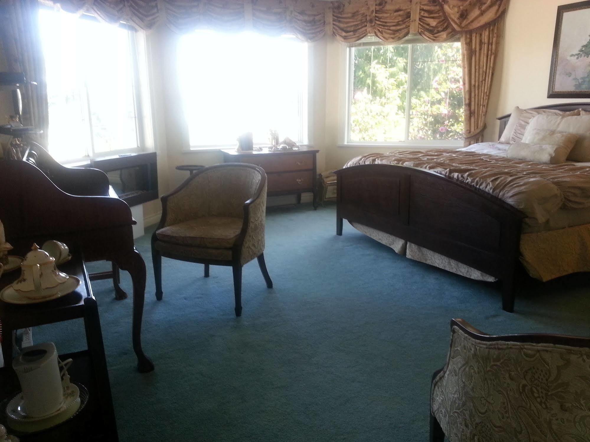 By The Sea Bnb, Sidney Victoria Bc エクステリア 写真