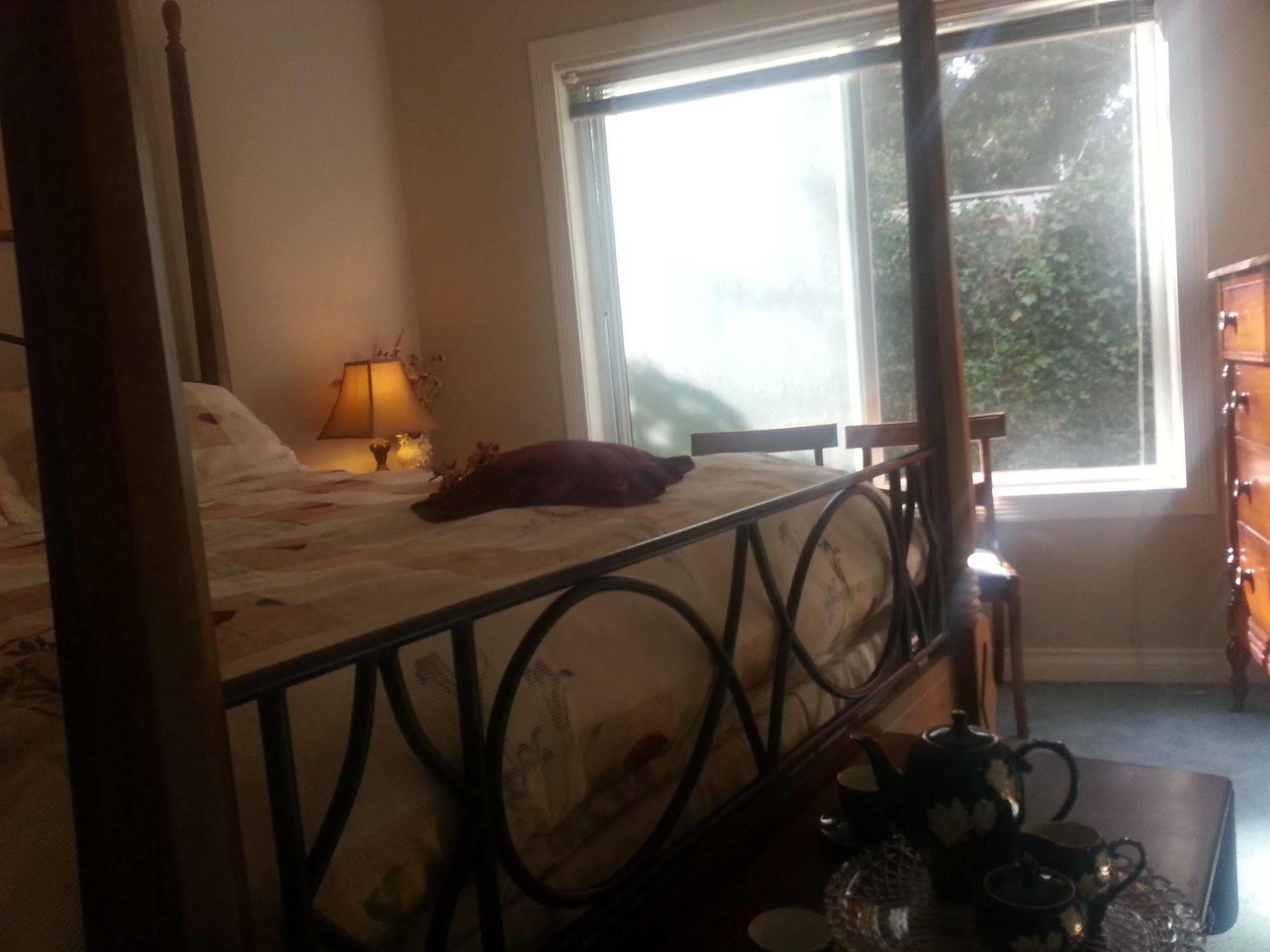 By The Sea Bnb, Sidney Victoria Bc エクステリア 写真